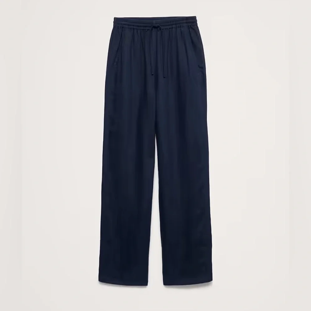 NWT! Banana Republic The Getaway Straight-Leg Pull-On Pant in Linen - Medium🩷